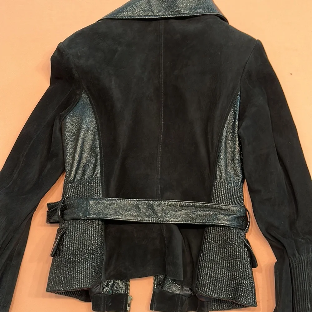 New Suede and leather jacket. Size medium. Black.